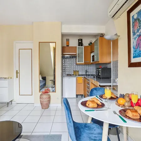 Eiffel Tower & Faubourg - 1br - Vacation Paris