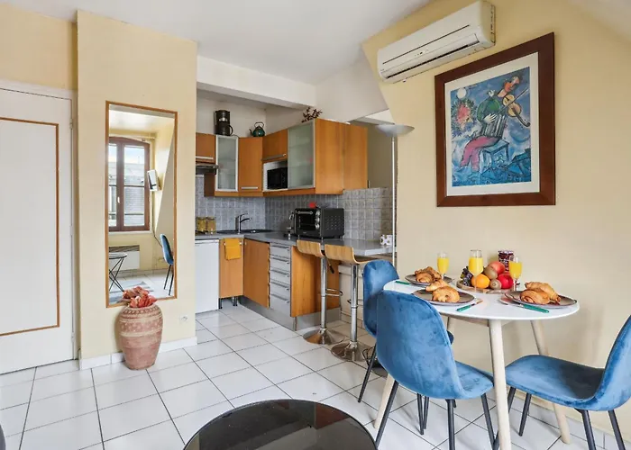 Eiffel Tower & Faubourg - 1br - Vacation Appartement Parijs