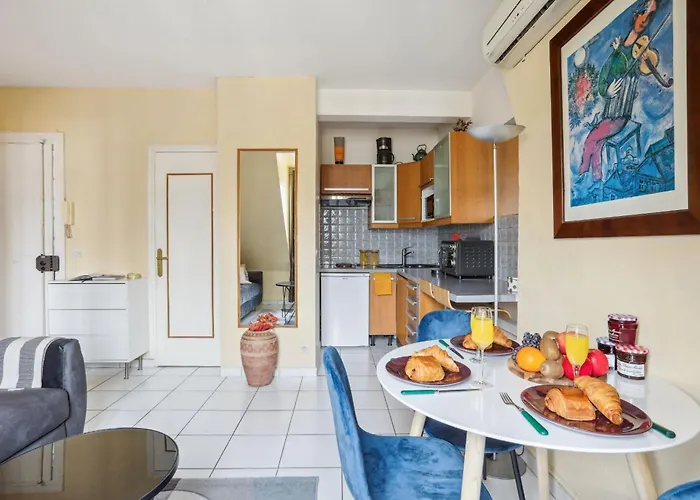 Eiffel Tower & Faubourg - 1br - Vacation Paris