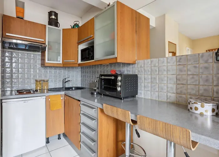 Appartamento Eiffel Tower & Faubourg - 1br - Vacation