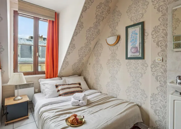 Eiffel Tower & Faubourg - 1br - Vacation