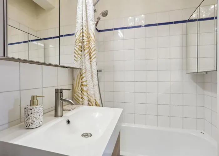 דירה Eiffel Tower & Faubourg - 1br - Vacation פריז